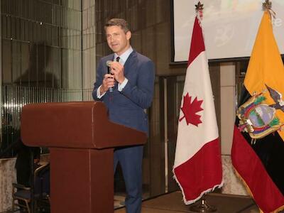 Craig Kowalik: “Canadá pone la mira en minería y agricultura”