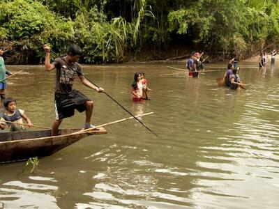 Sarayaku se asienta en las riberas del río Bobonaza. Fotografía de Esteffany Nicole Bravo.