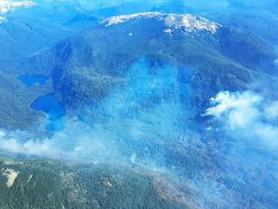 - Trabajan 177 brigadistas en el incendio del Parque Nacional Nahuel Huapi.