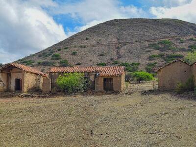 Casas abandonadas en el caserío de Villistoca, en Tarabuco_Foto_Connectas