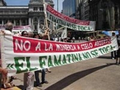 Asambleas argentinas marchan en La Rioja en rechazo a la megaminería